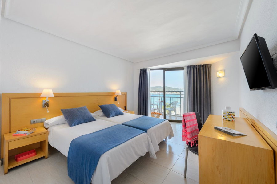 Hotel Vibra San Remo, San Antonio Bay, Spain