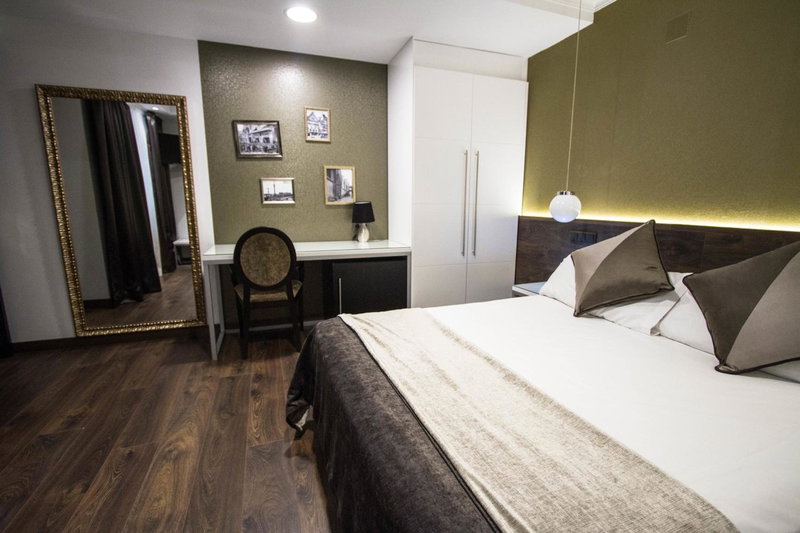 Moderno, Barcelona, Spain
