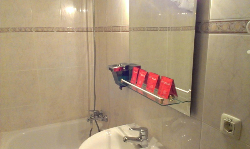 Hostal Zamora, Madrid, Spain