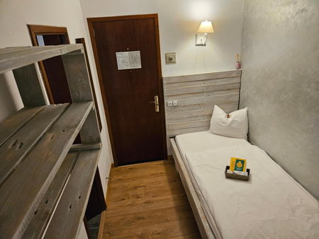 SEVEN Hostal, Cala Millor, Spain