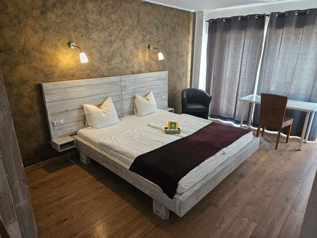 SEVEN Hostal, Cala Millor, Spain