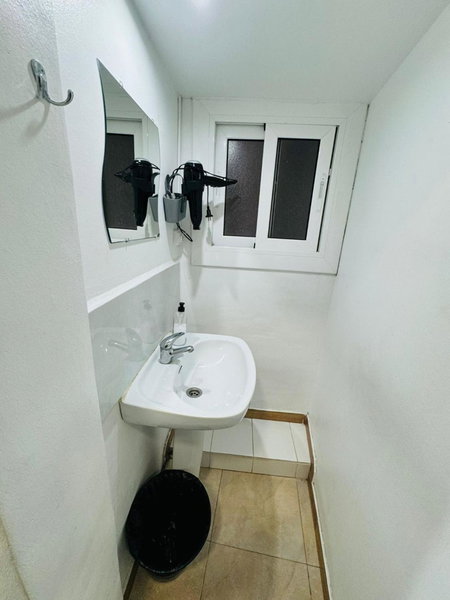 Hostal Mont Thabor, Barcelona, Spain