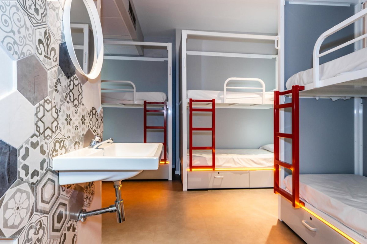 Sun & Moon Hostel, Spanien