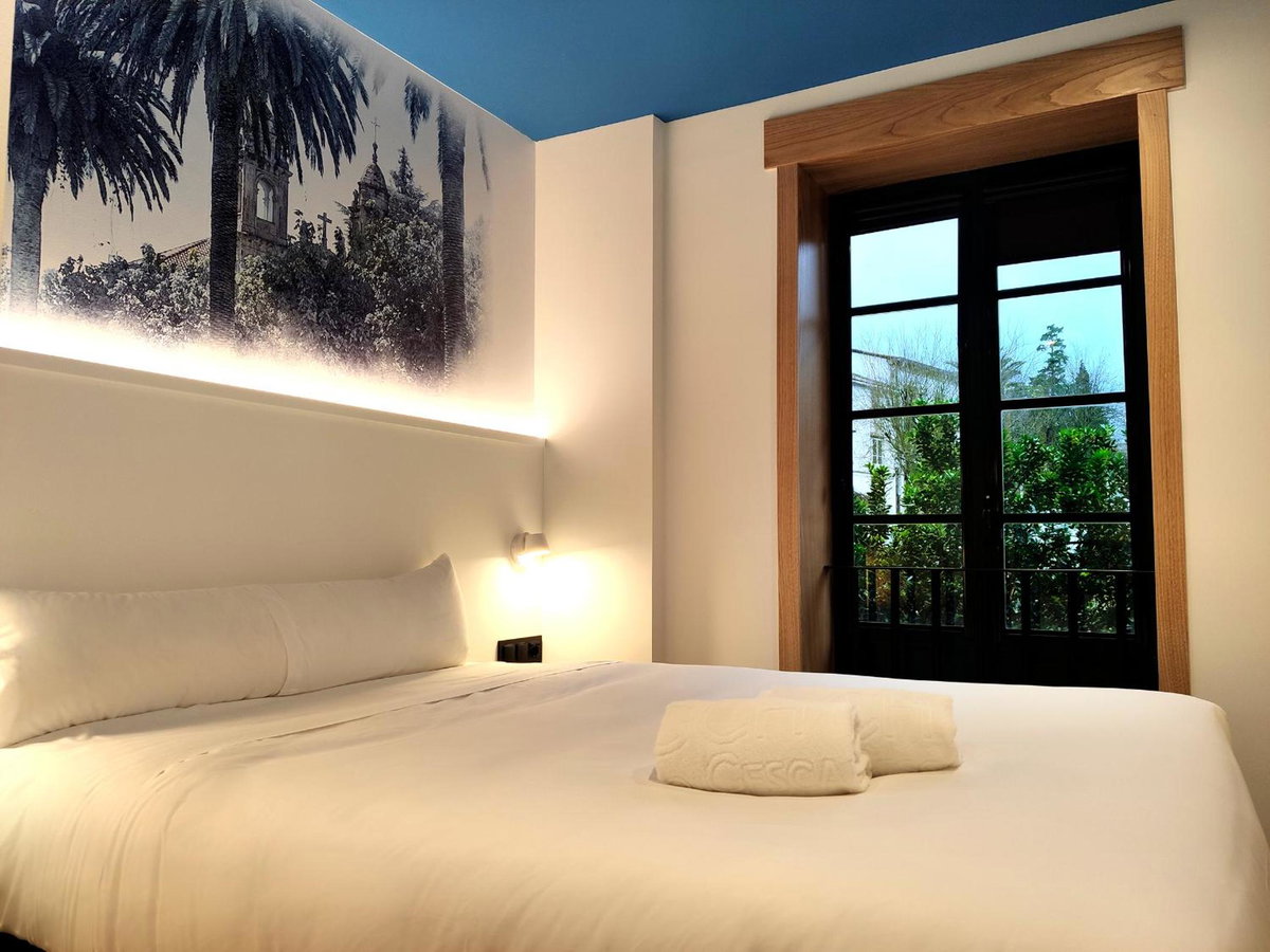 Alameda Rooms Santiago, Spain