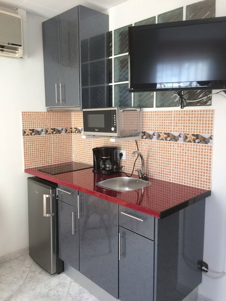 Apartamentos Neptuno, Calella, Spain