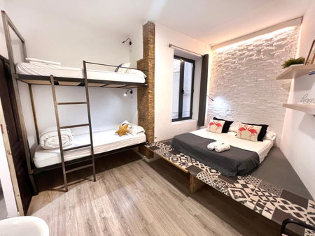 Host53, Granada, Spain