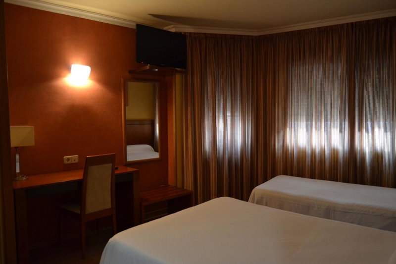 Hotel HHB Pontevedra Confort, Pontevedra, Spain
