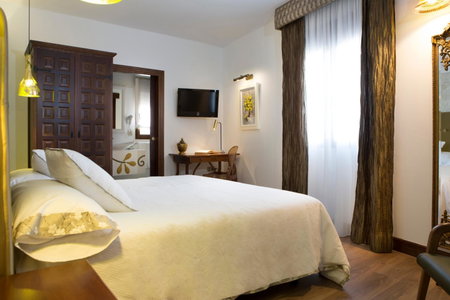Hotel Hierbaluisa, Alarcón, Spain