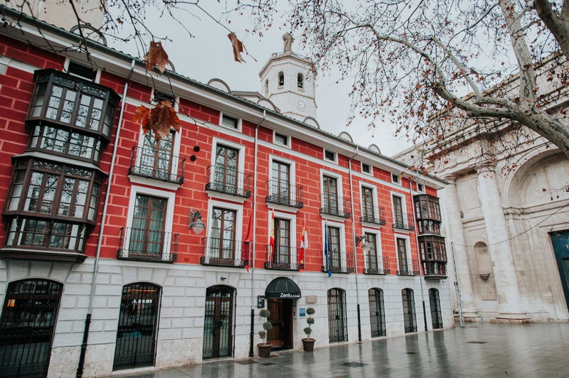 Dorma El Coloquio, Valladolid, Spain