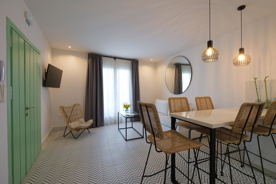 Apartamentos Los Patios de la Judería, Córdoba, Spain