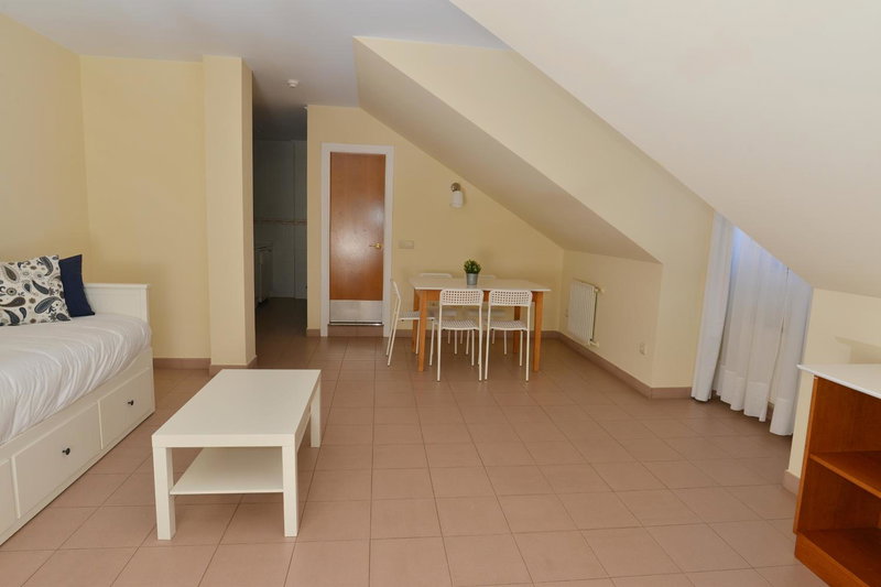 Apartamentos Marina, Naveces, Spain