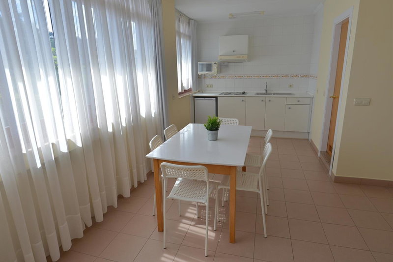 Apartamentos Marina, Naveces, Spain