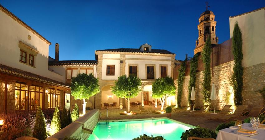 Hotel Puerta de la Luna, Spain