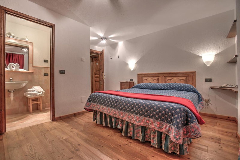 Hotel Lo Campagnar, Courmayeur, Italy
