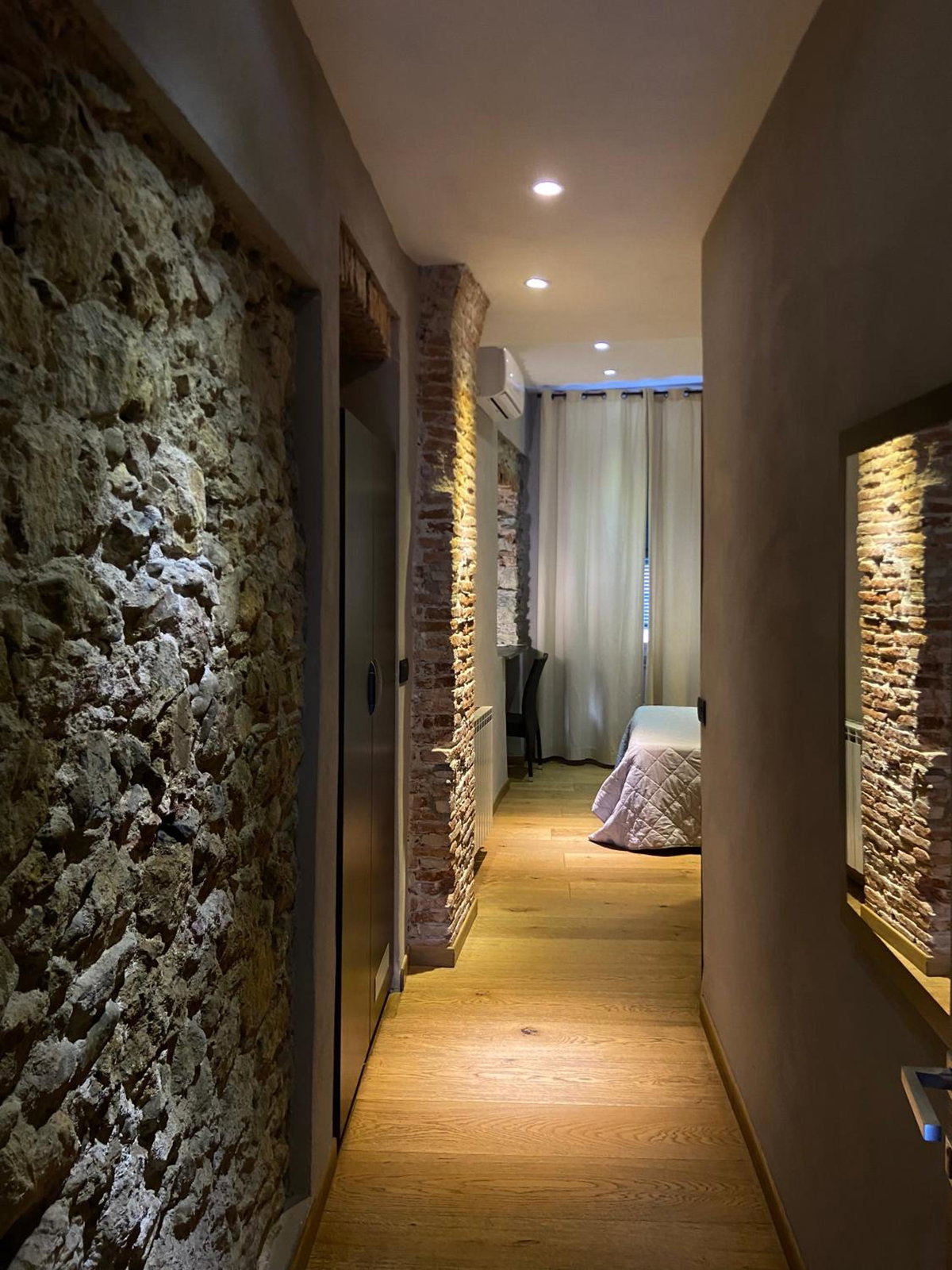 Hotel Pino, Italy
