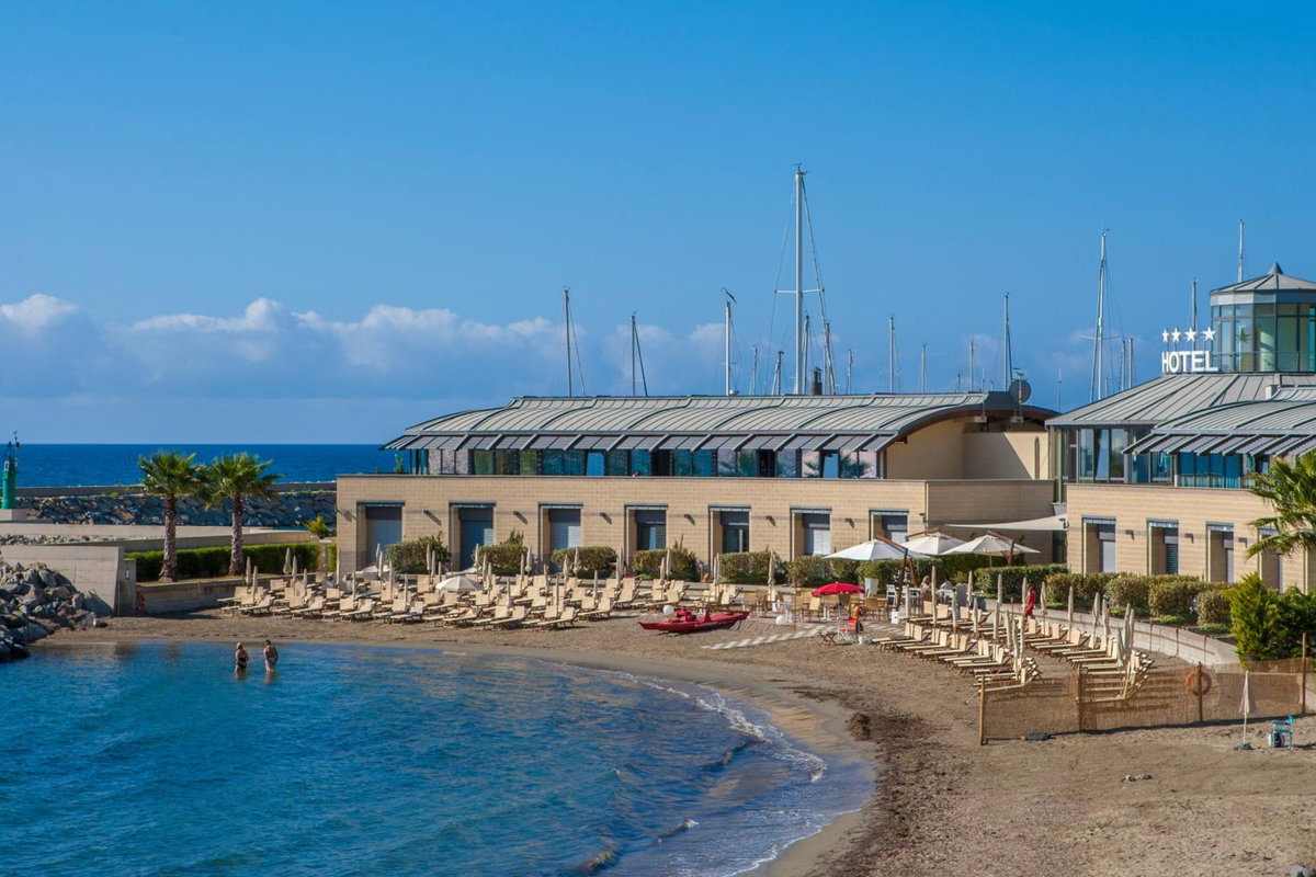 Hotel · Hotel Riviera dei Fiori, San Lorenzo Al Mare