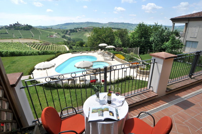 Tota Virginia Antico Podere, Serralunga d'Alba, Italy