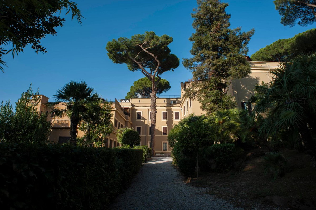 Villa Angelina, Italia