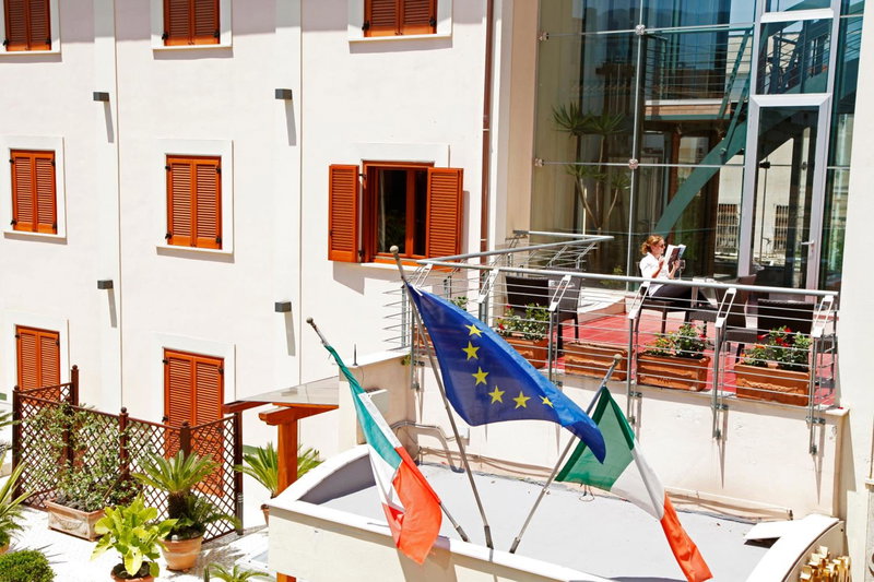 Hotel Diana, Pompei, Italy
