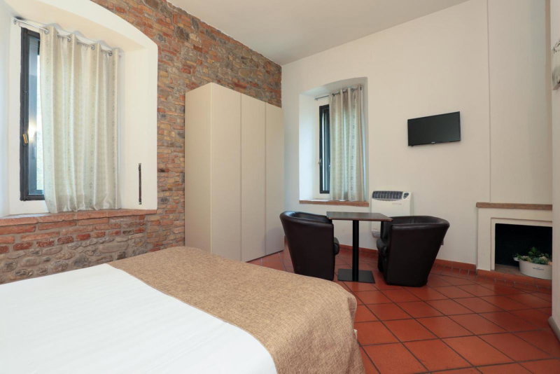 Dmora Retreat, Parma, Italy