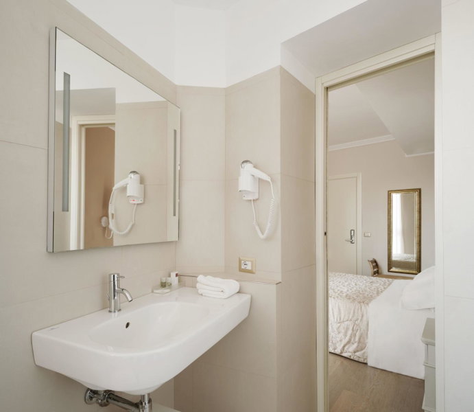 Hotel Aurora, Pavia, Italy