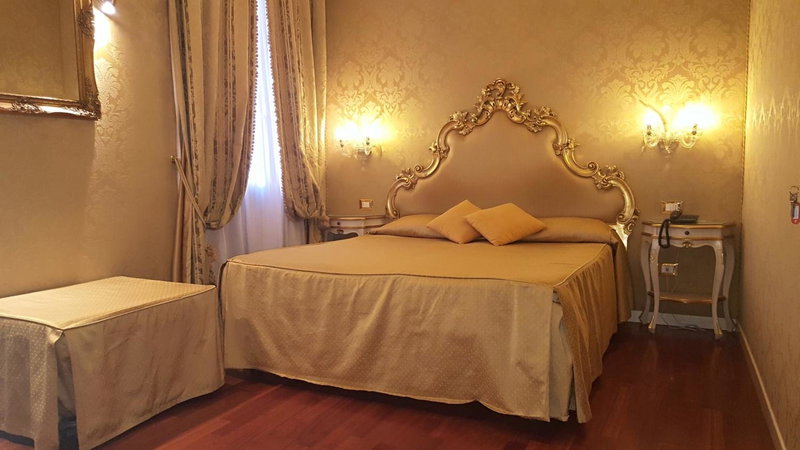 Casa Pisani Canal, Venice, Italy