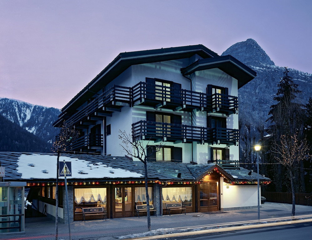 Hotel · Hotel Les Jumeaux Courmayeur, Courmayeur
