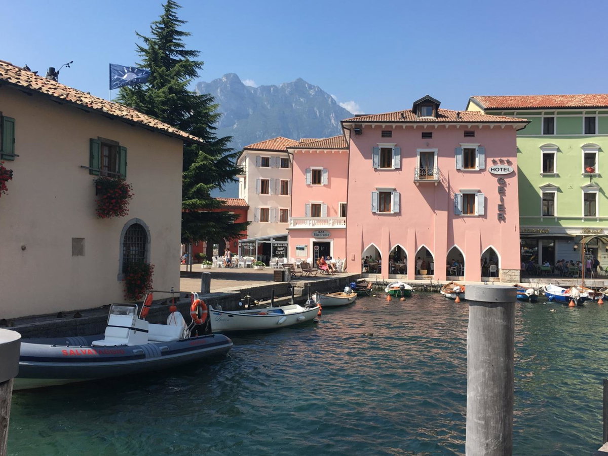 Hotel · Garda Relais Luna Blu, Peschiera Del Garda