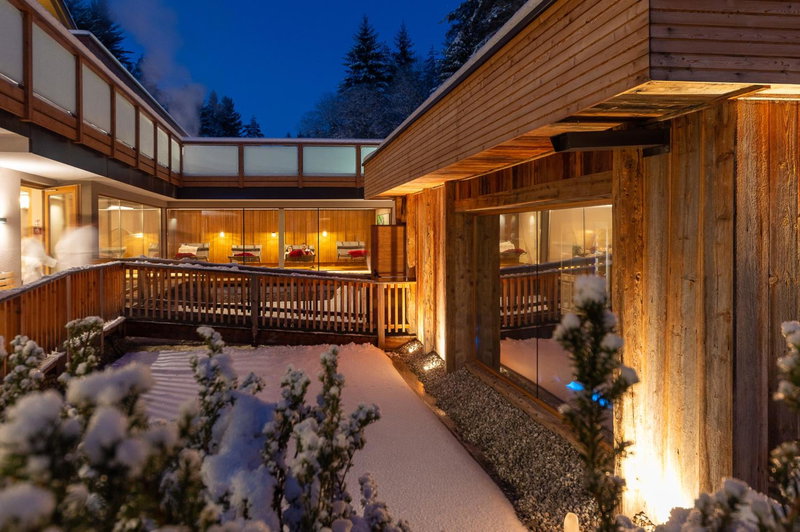 Hotel Weiher Green Lake, Falzes, Italy
