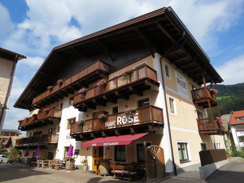 Hotel Rose, Villabassa, Italy