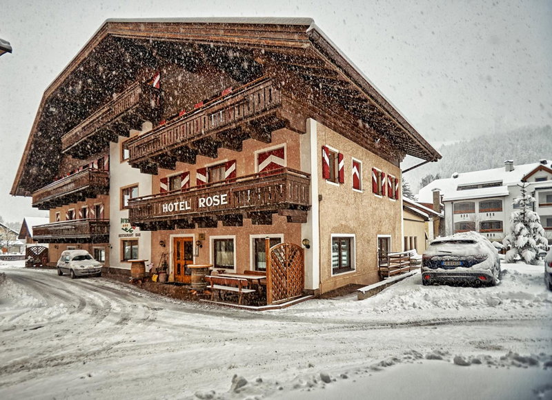 Hotel Rose, Villabassa, Italy