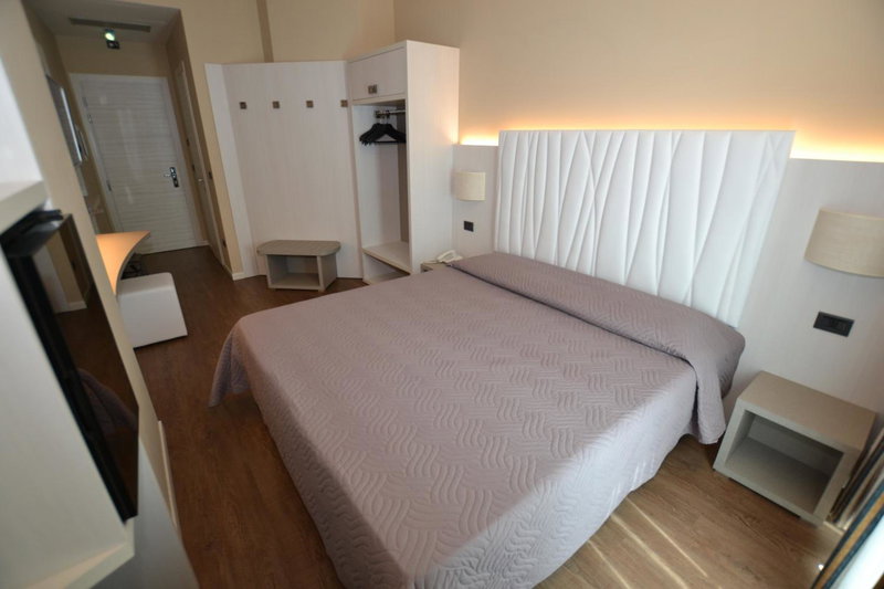 Hotel Enrichetta, Desenzano del Garda, Italy