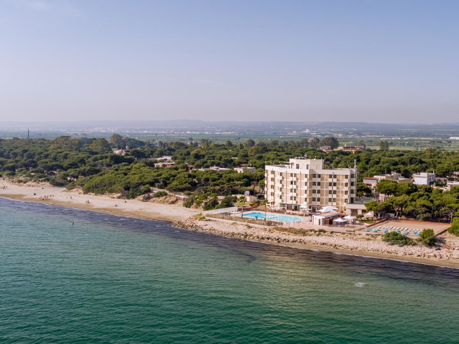 Apulia Hotel Taranto Ara Solis, Lido Azzurro, Italy