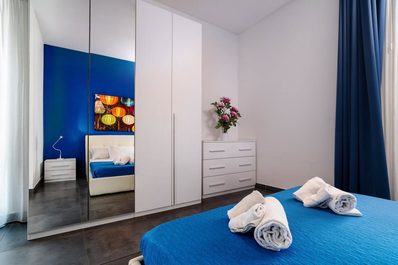 Residence Palazzo dei Delfini by RECEPTIO, Catania, Italy