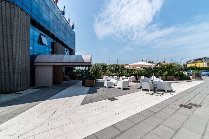 Airport Hotel, Bagnatica, Italy