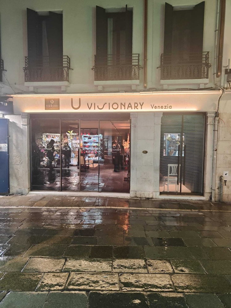 Hotel · U-Visionary Venezia Hotel, Venice