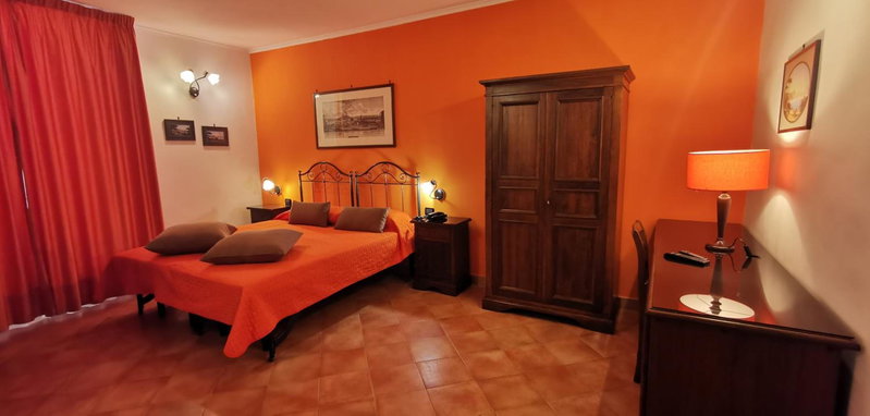 Hotel Neapolis, Naples, Italy