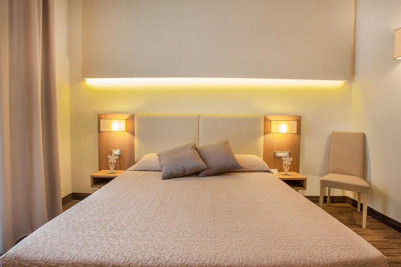 B&B Dimora San Felice, Naples, Italy