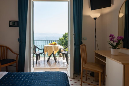 Hotel Villa Ireos, Casamicciola Terme, Italy
