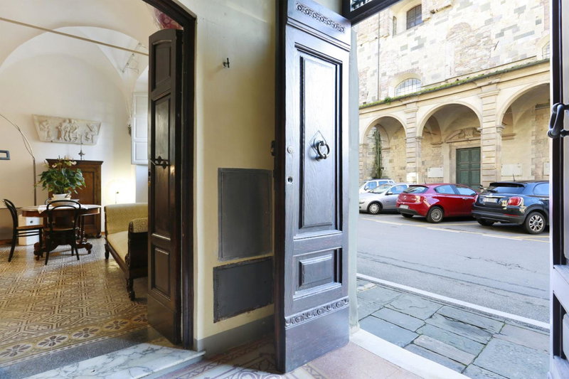 B&b Pergola House, Lucca, Italy