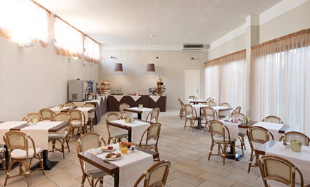 Hotel Spinelli, Viareggio, Italy