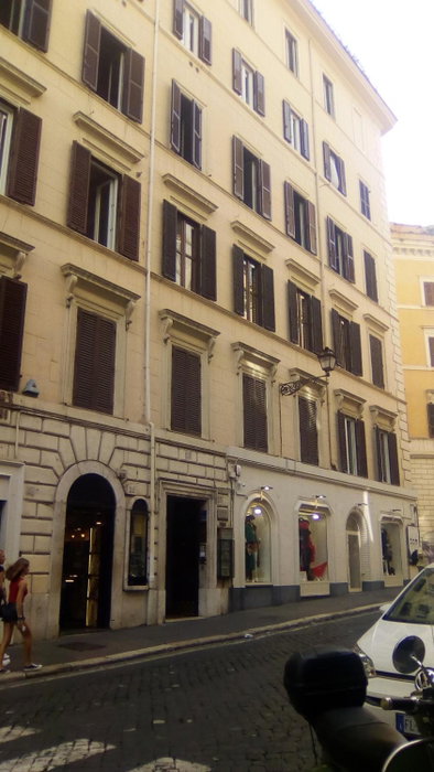 Excellent Trinity Rooms, Rome, Italy