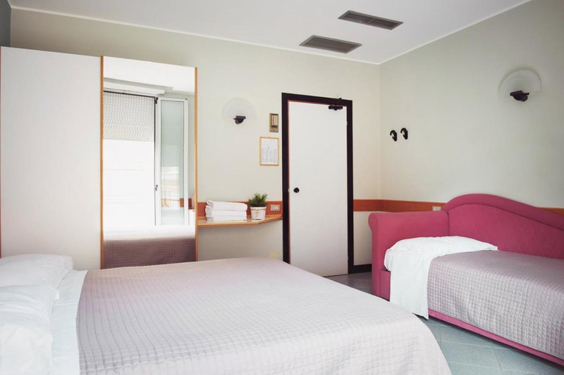 Hotel Junior by OasiGroup Hotels, Rimini, Italy