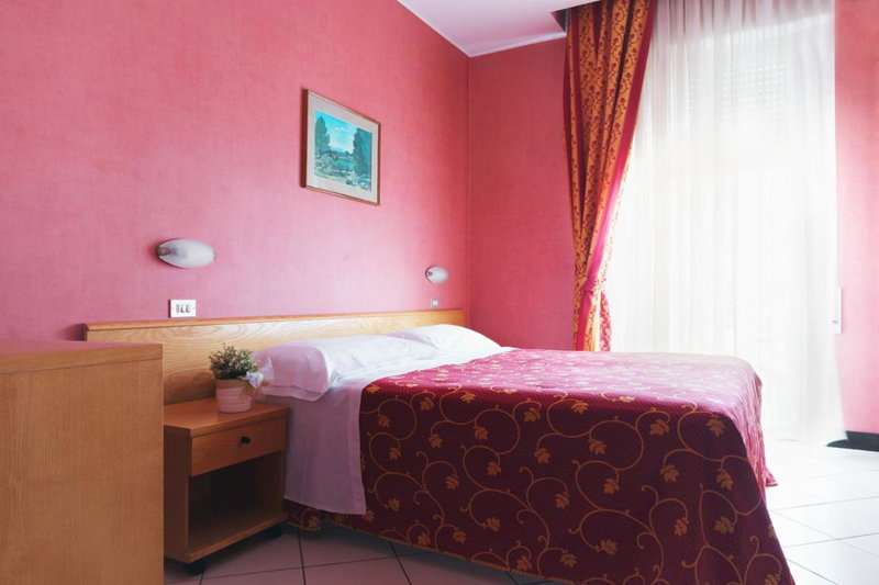 Hotel Junior by OasiGroup Hotels, Rimini, Italy