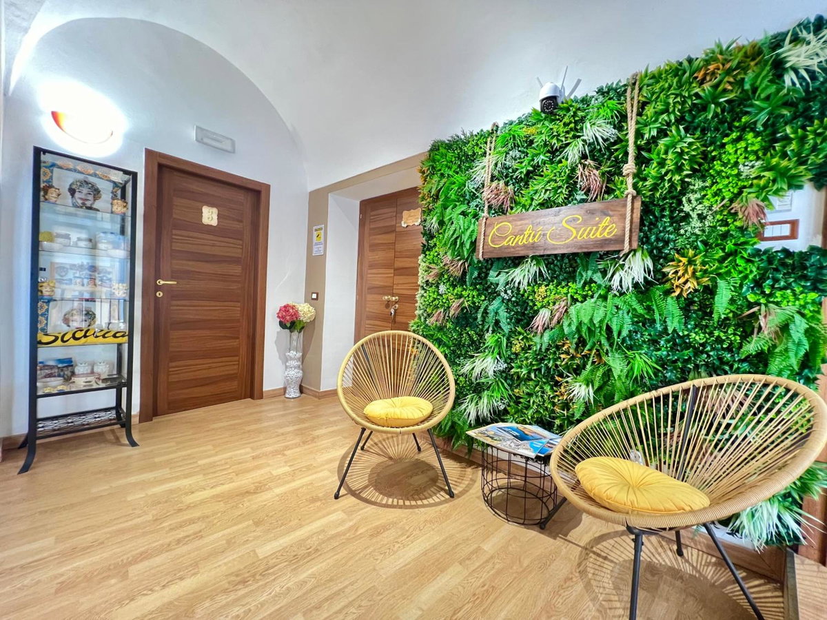 Cantu' Suite, Italie