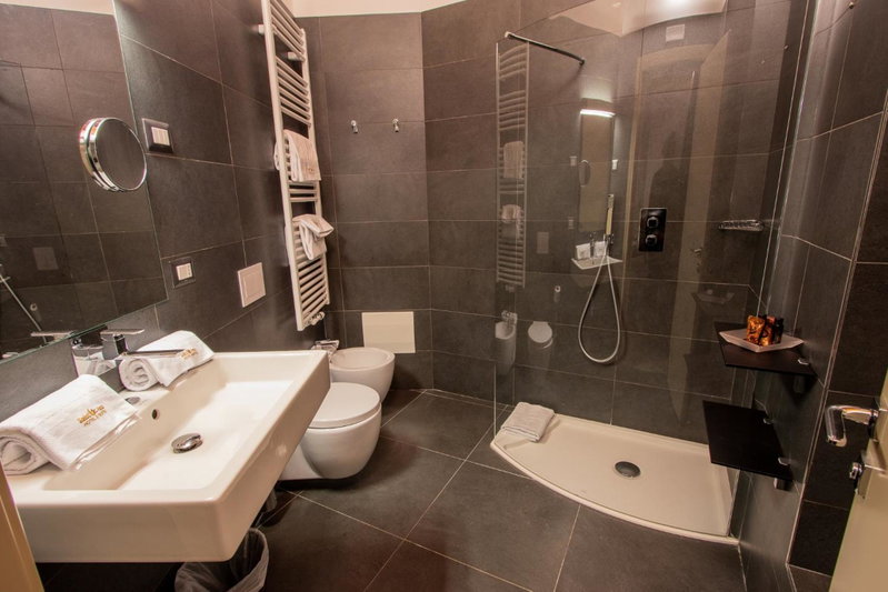 Lifestyle Room Binario Zero, Tirano, Italy