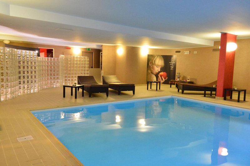 Air Palace Hotel, Leinì, Italy