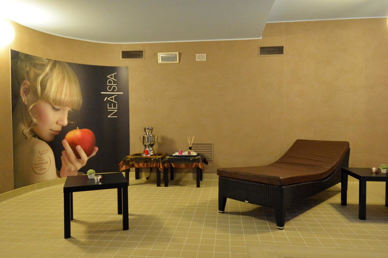 Air Palace Hotel, Leinì, Italy