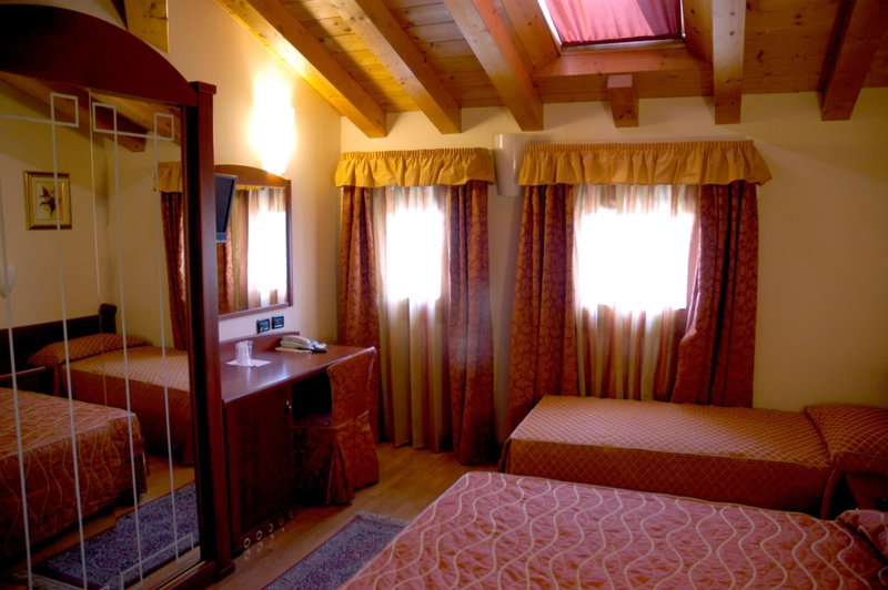 Hotel San Paolo, Camposampiero, Italy