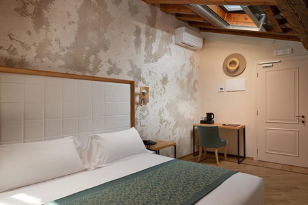 Cà Uberti Palace Hotel, MantegnaHotels, Mantova, Italy